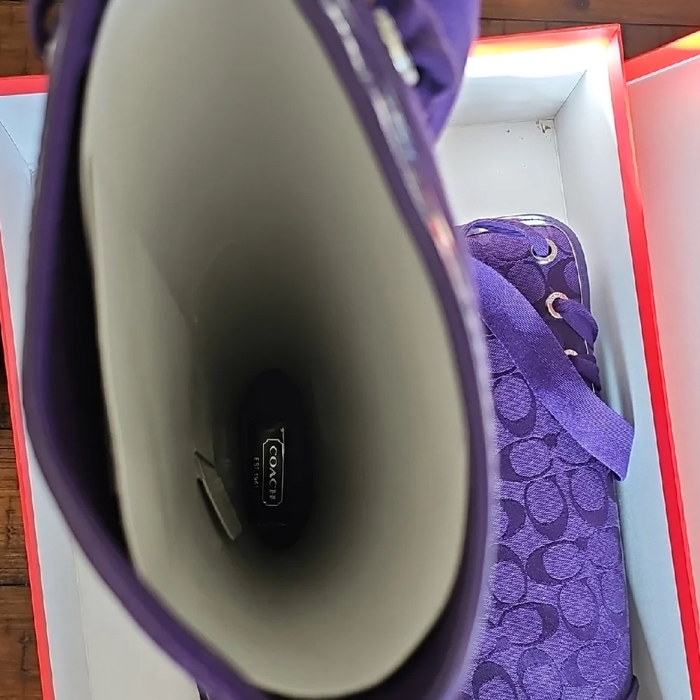 Coach Purple Winter Rain Boots with Glossy Finish - Picture 2 of 8